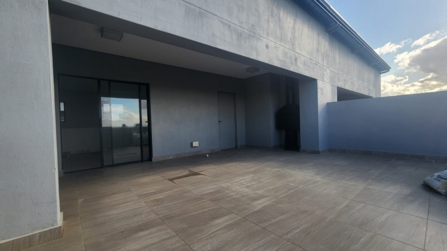 2 Bedroom Property for Sale in Langeberg Heights Western Cape